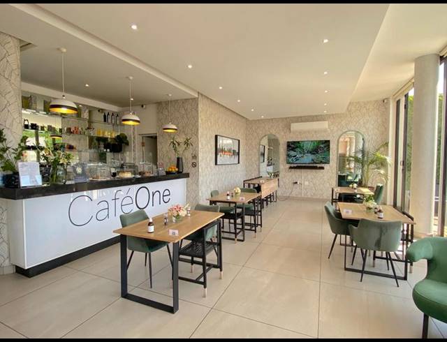 2 BEDROOM APARTMENT FOR SALE IN HYDE PARK